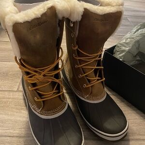 Eddie Bauer Men’s Brown and Black Winter Snow Boots